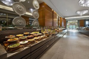 Otellerde Yemek Saatleri (Kahvaltı, Öğle, Akşam)